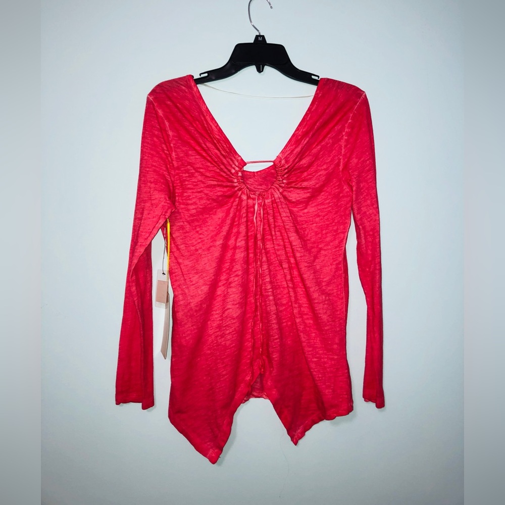 NWT Pink Ombre Keyhole Back Long Sleeve Top NWT
